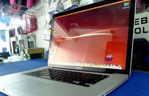 Picture of Macbook Pro 15inch 2.53ghz 4GB 250GB  Aluminum Unibody